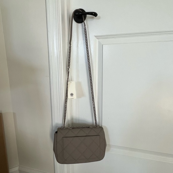 NWT Tory Burch Willa Matte Shoulder Bag - Picture 4 of 6